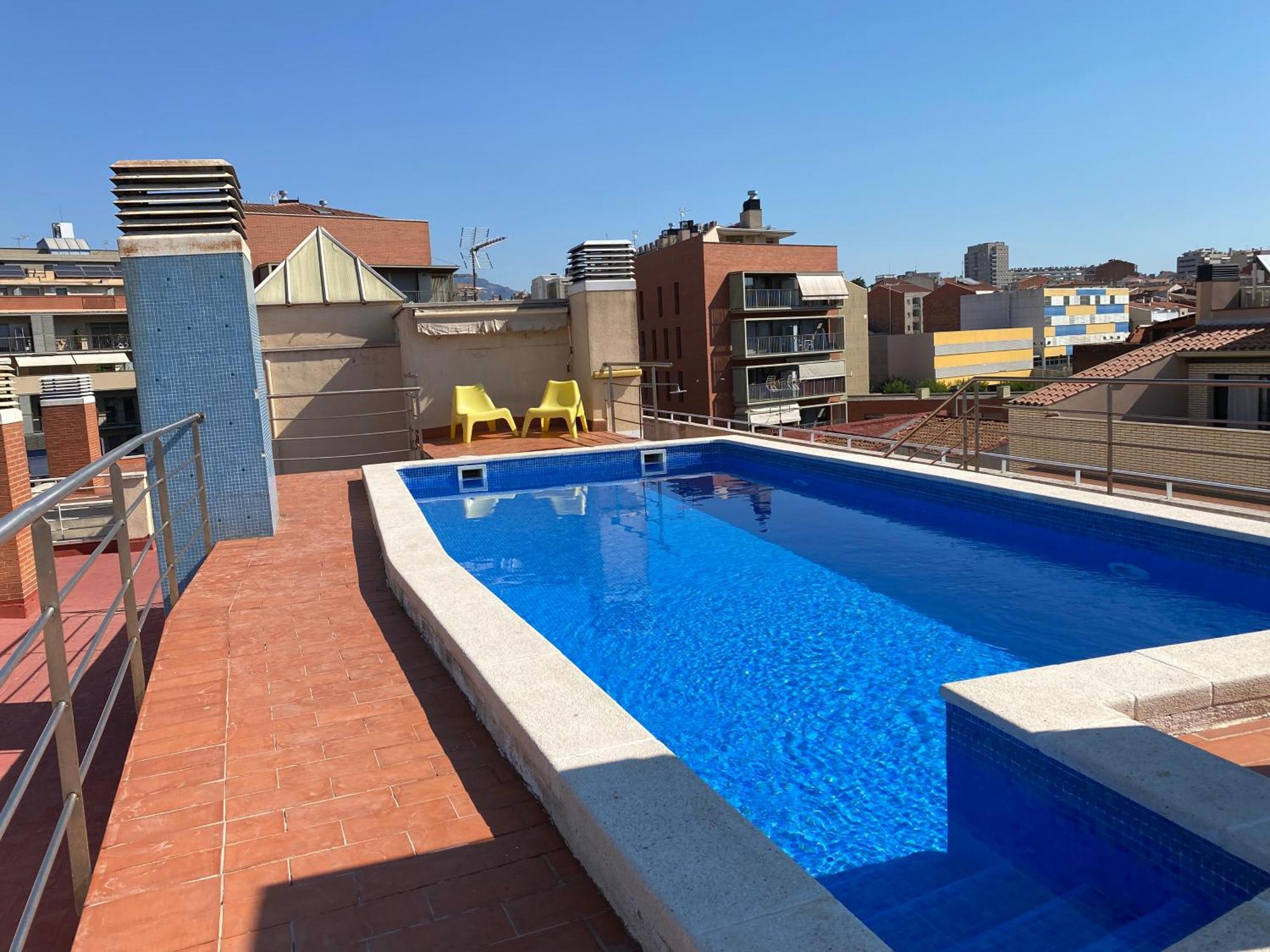 Piscina En Centro De Terrassa公寓 外观 照片